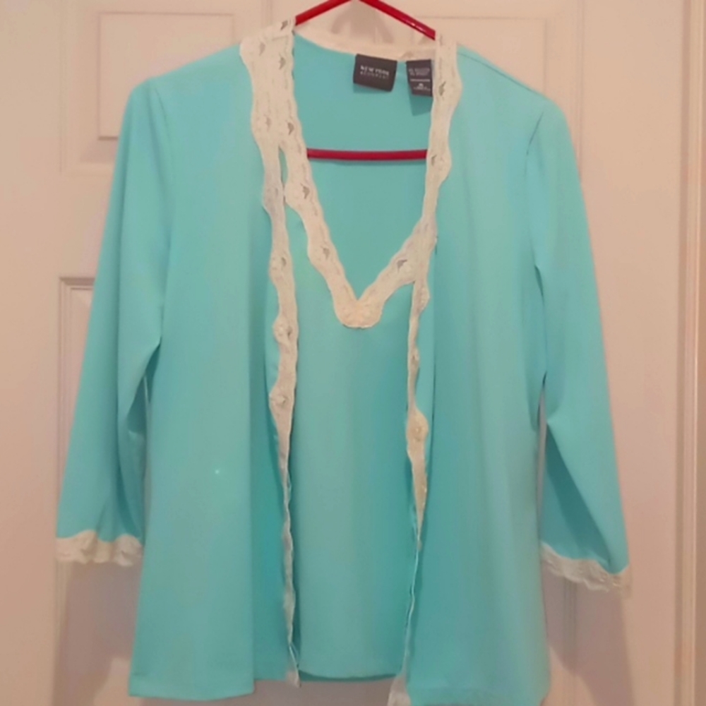 NY and Company Cardi / Tank combo Size Medium